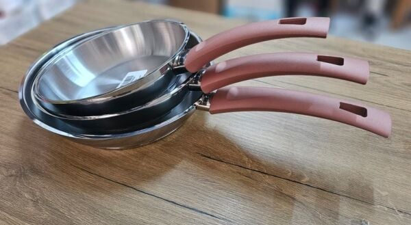 SOLE MELİSA ÇELİK TAVA BAKALİT KULP 20 CM 18/10